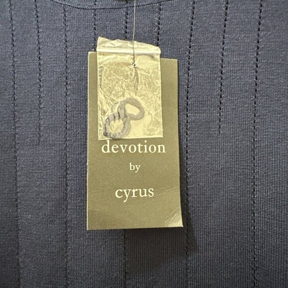 2/$30 Devotion by Cyrus Sleeveless Knit Top Size L Navy Nautical New England - Picture 4 of 9